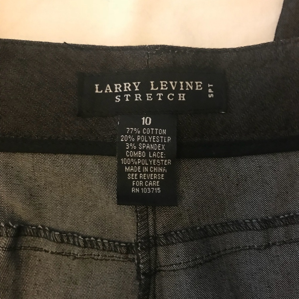Larry Levine charcoal grey stretch capris - Picture 2 of 5